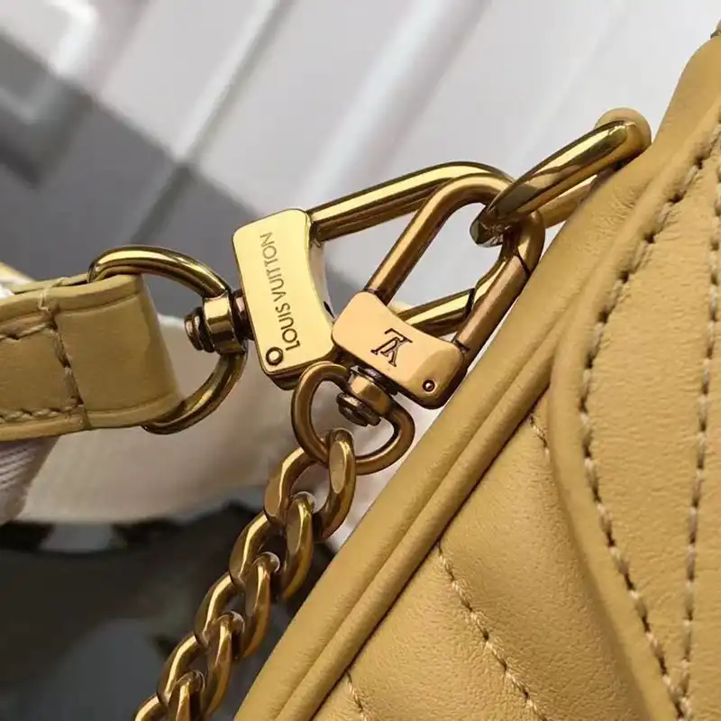 LV Bag 2206HT0005