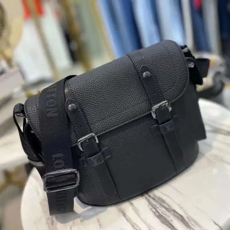 LV Bag 2206HT0007