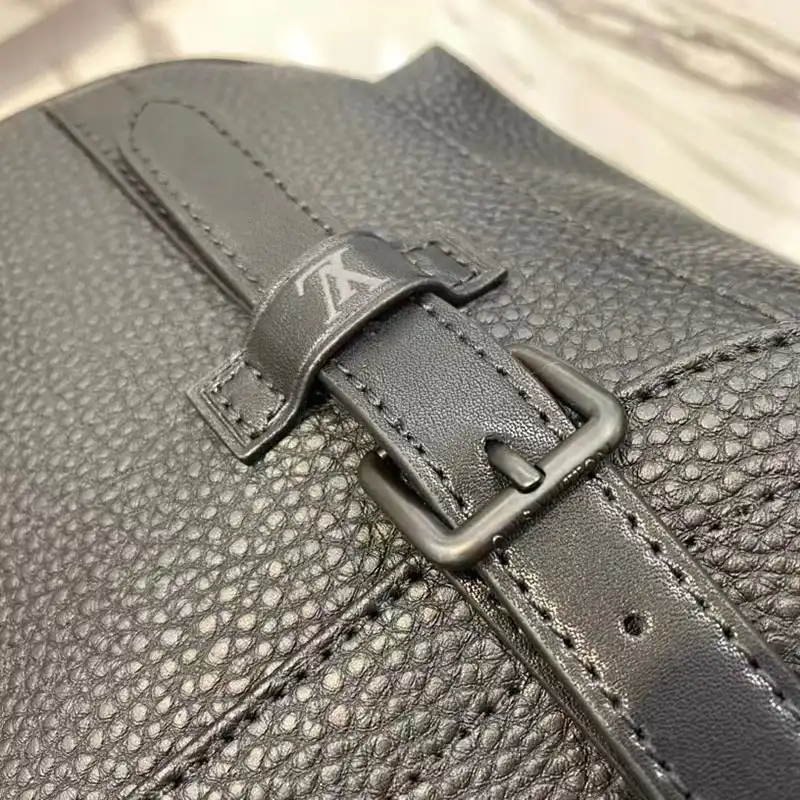 LV Bag 2206HT0007