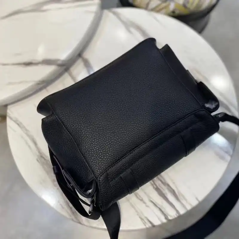 Fashionrepsfam ru LV Bag 2206HT0007