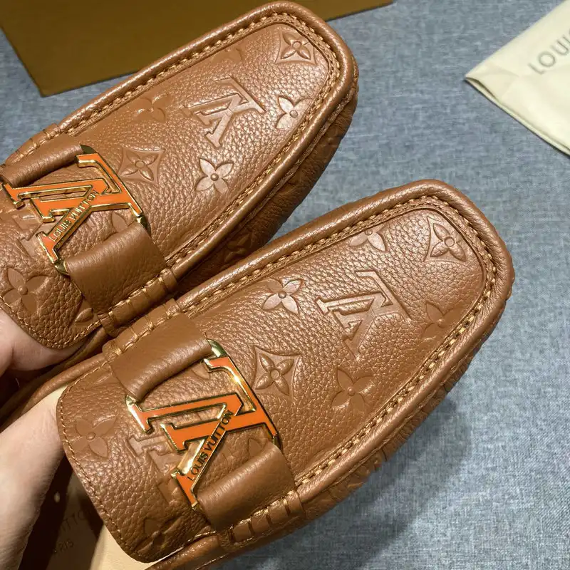 LV Shoes 2206PZ0053