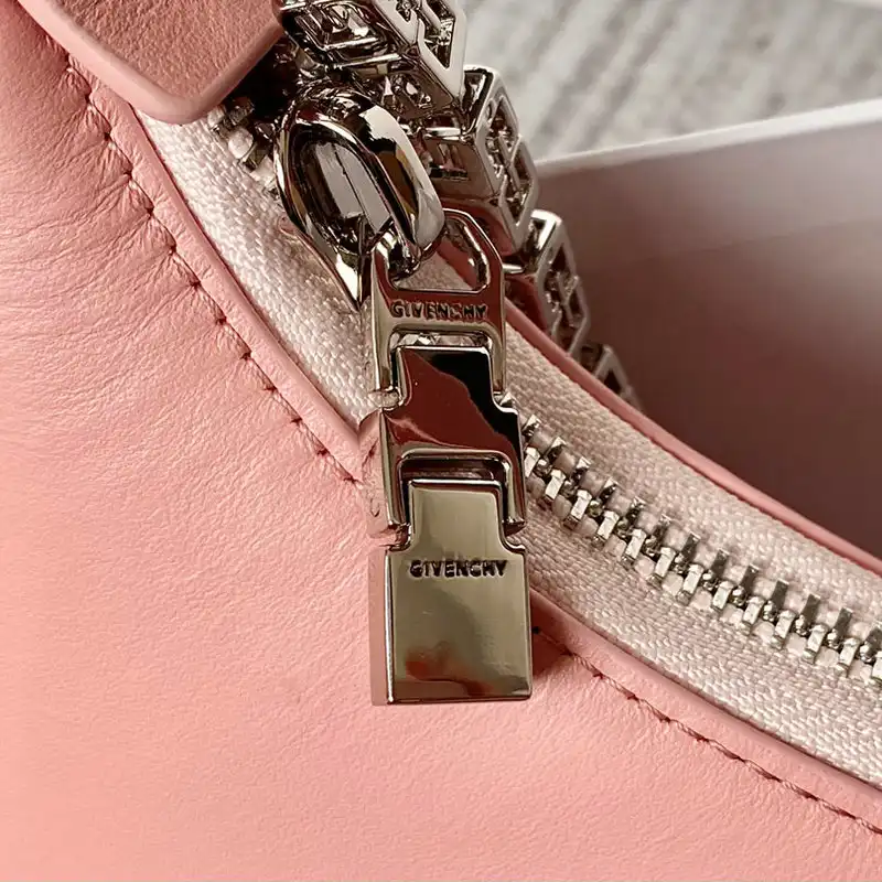 Givenchy Bag 2206RF0002