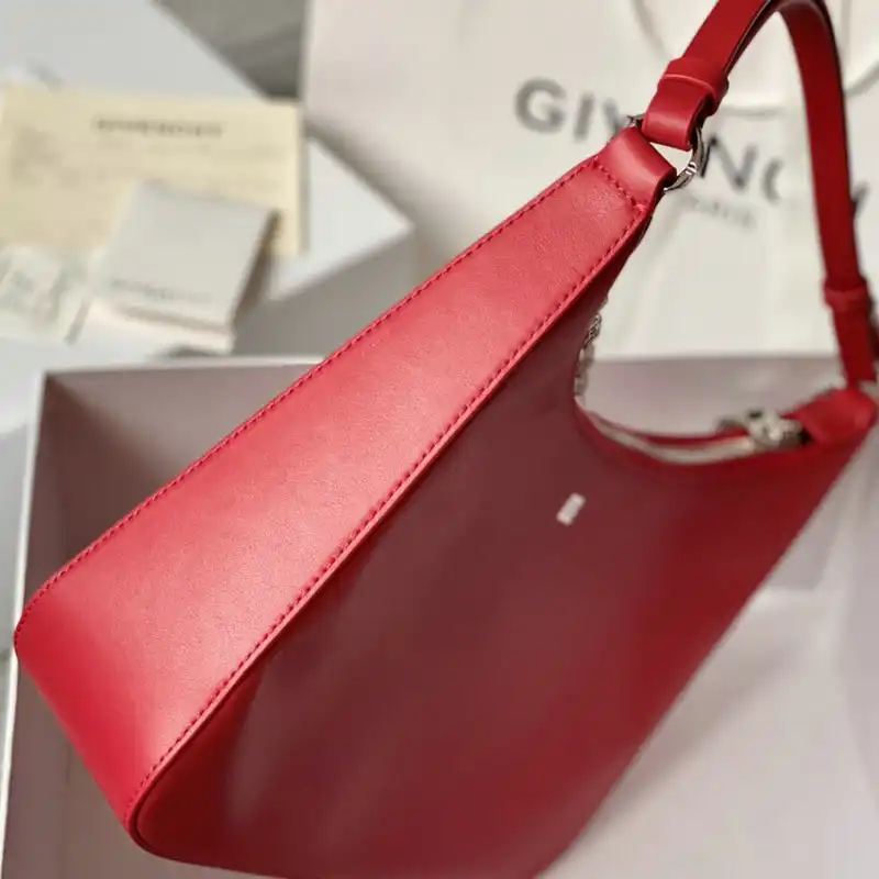 Givenchy Bag 2206RF0004