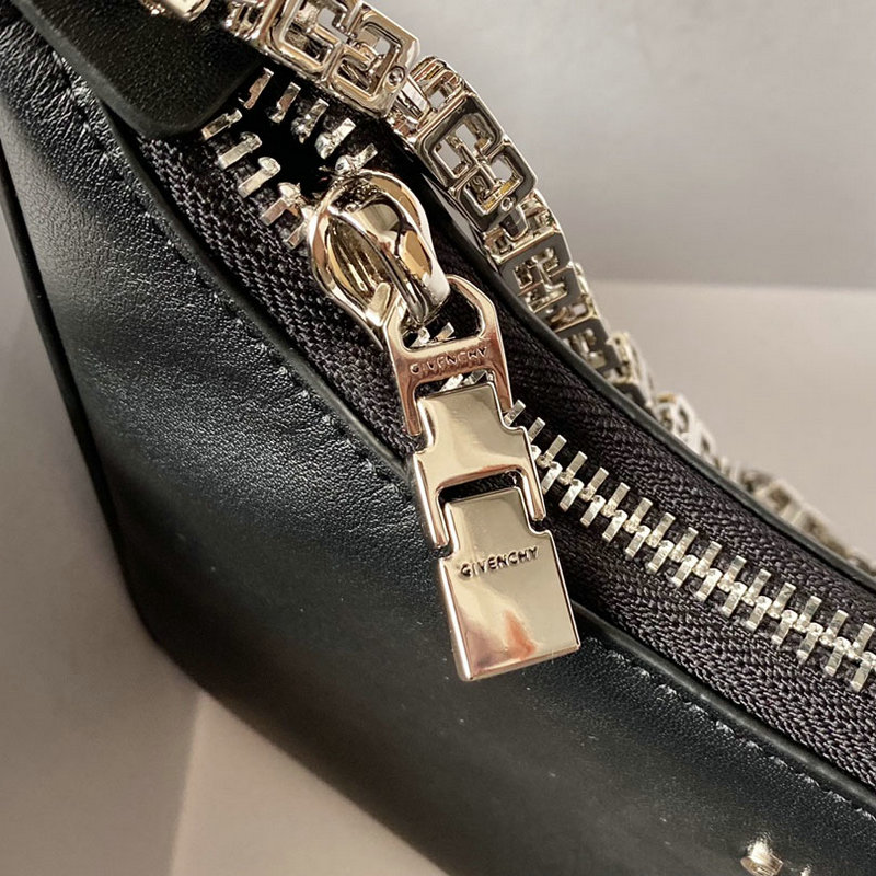 Givenchy Bag 2206RF0007