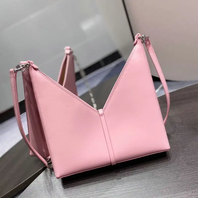 Givenchy Bag 2206RF0010