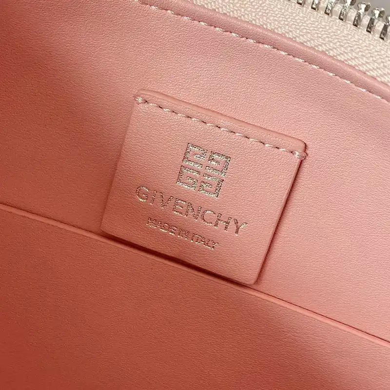 Givenchy Bag 2206RF0013