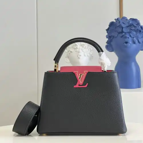 LV Bag 2206YA0005