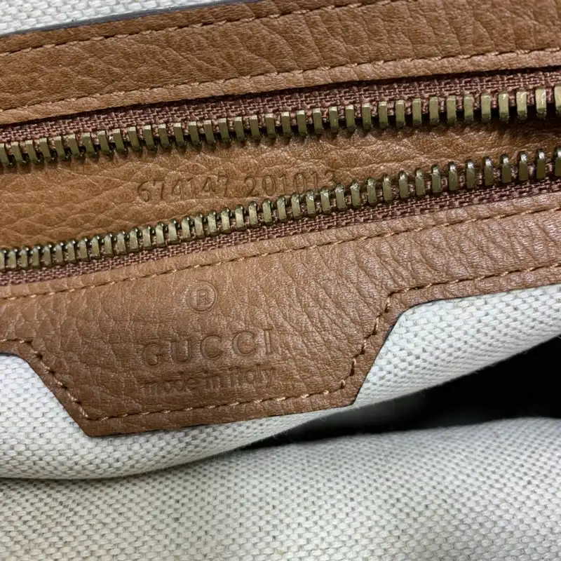 Cheap Gucci Bag 2206YA0010