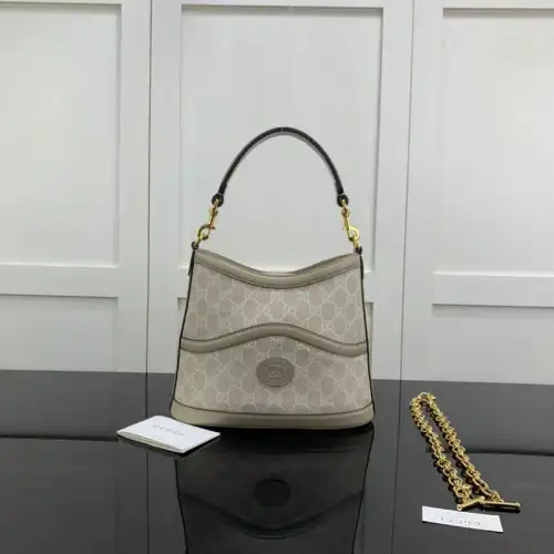 Gucci Bag 2206YA0016