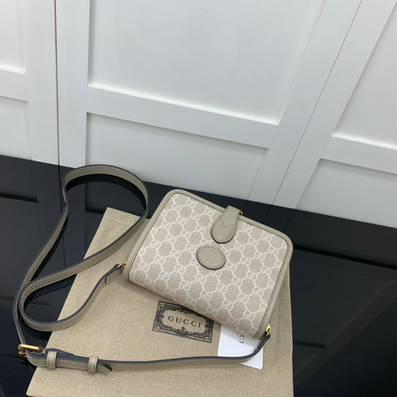 FASH Gucci Bag 2206YA0017