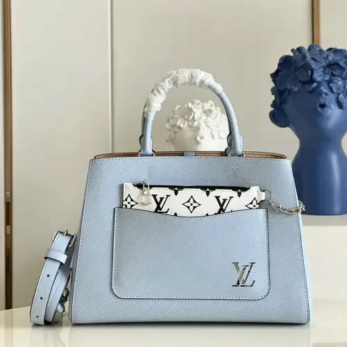 LV Bag 2206YA0044