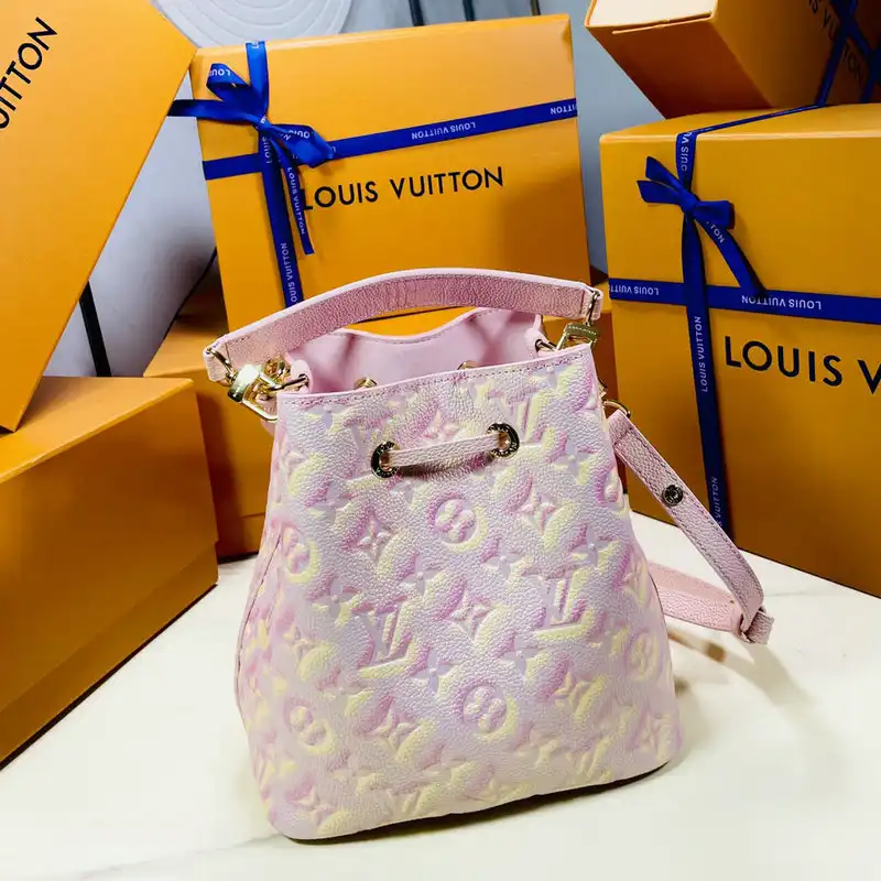 LV Bag 2207DJ0001