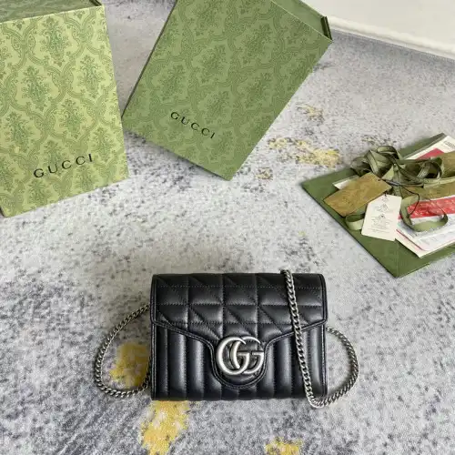 Gucci Bag 2207DJ0028