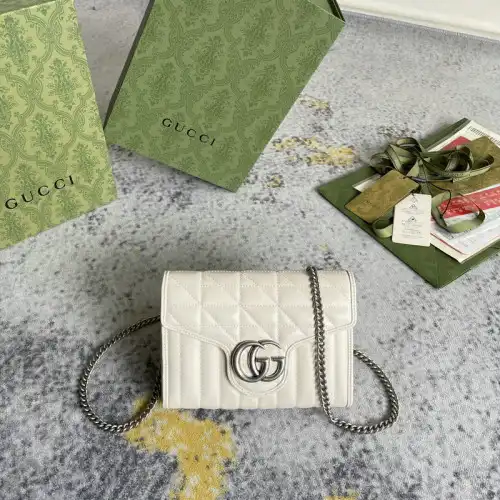 REP Gucci Bag 2207DJ0029