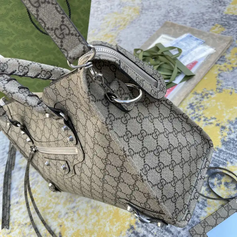 Cheap Gucci Bag 2207DJ0038