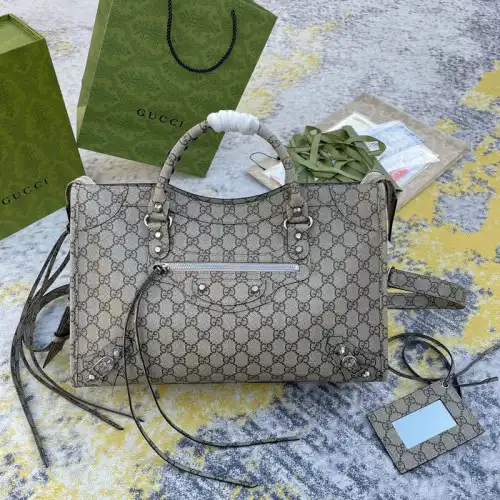 Gucci Bag 2207DJ0038