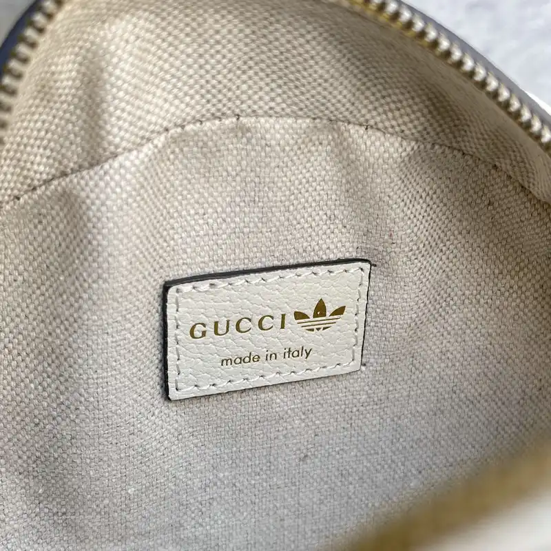 Gucci Bag 2207DJ0045