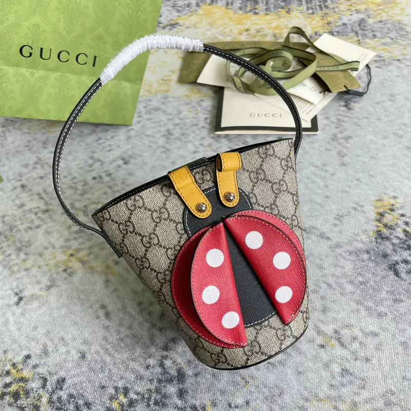 Gucci Bag 2207DJ0050