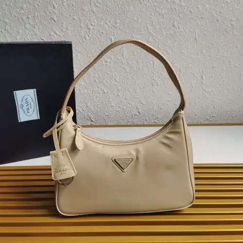 Prada Bag 2207HT0004