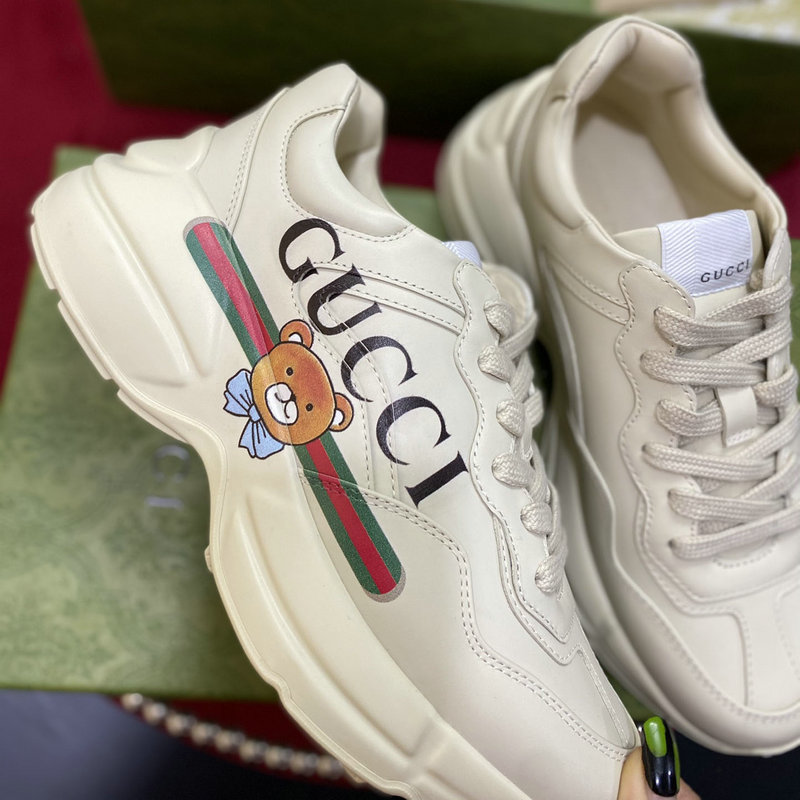 FASH Gucci Shoes 2207MP0031