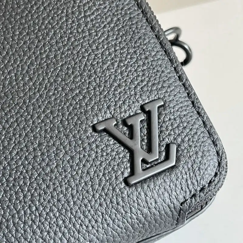 LV Bag 2207PL0004