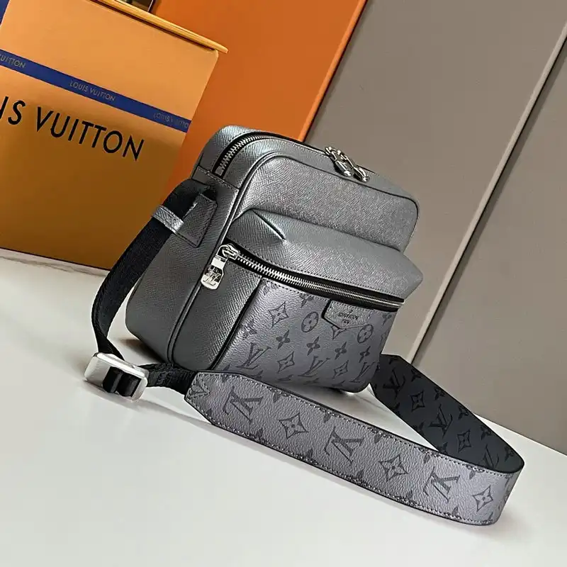 FASH LOUIS VUITTON Bag 2207PL0005