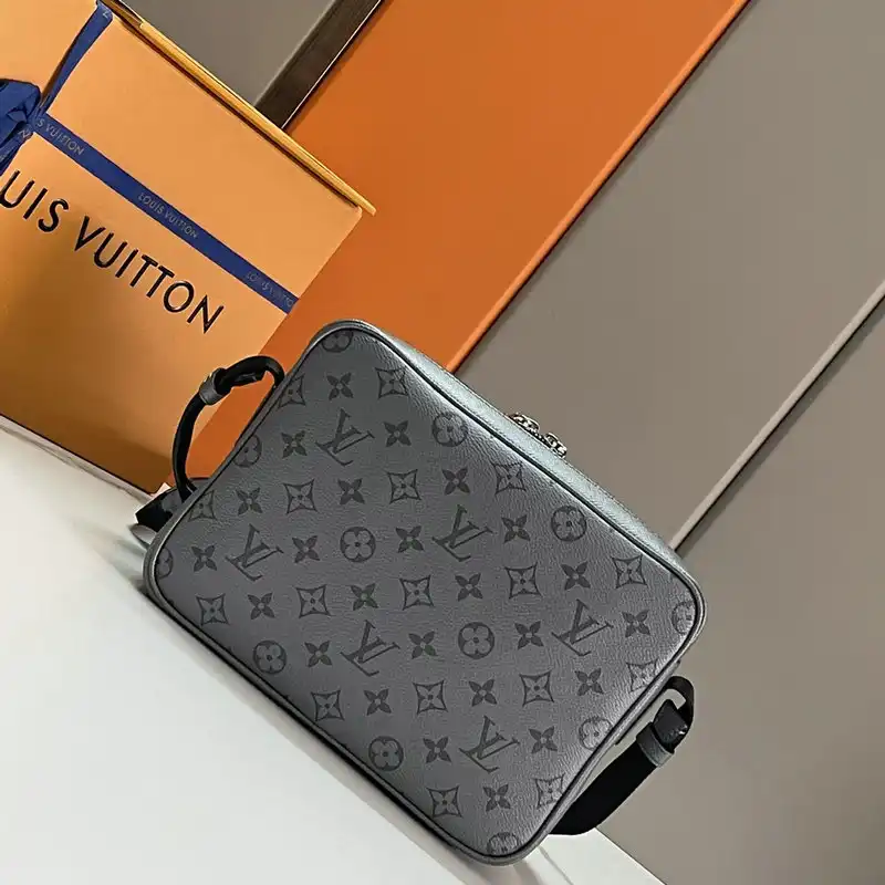 LV Bag 2207PL0005