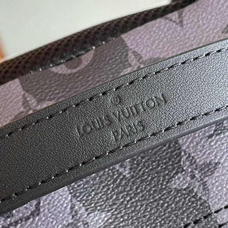 LV Bag 2207PL0010