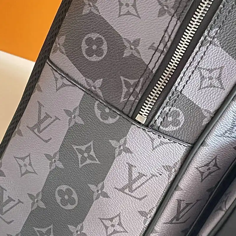 LV Bag 2207PL0010