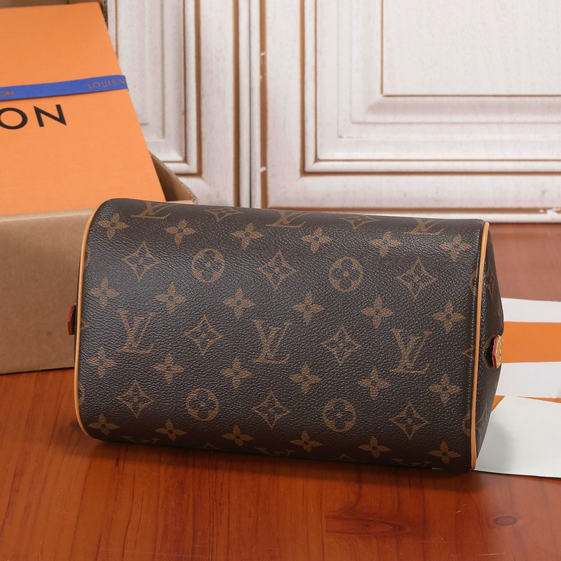 FASH LOUIS VUITTON Bag 2207YA0003