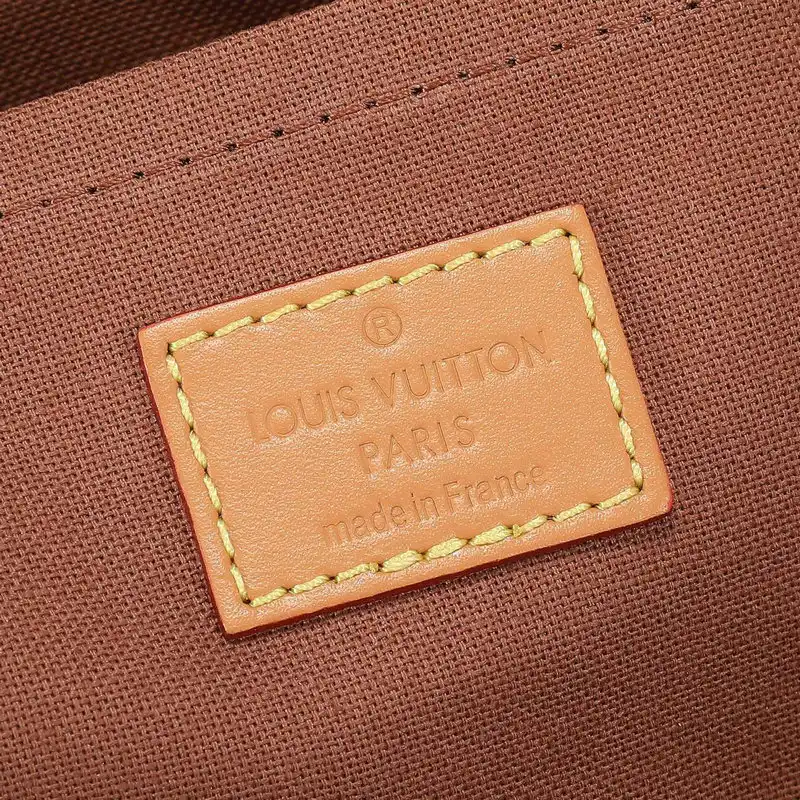 LV Bag 2207YA0003