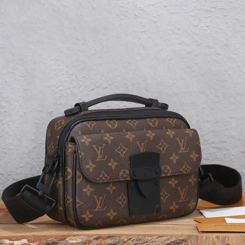 FASH LOUIS VUITTON Bag 2207YA0006