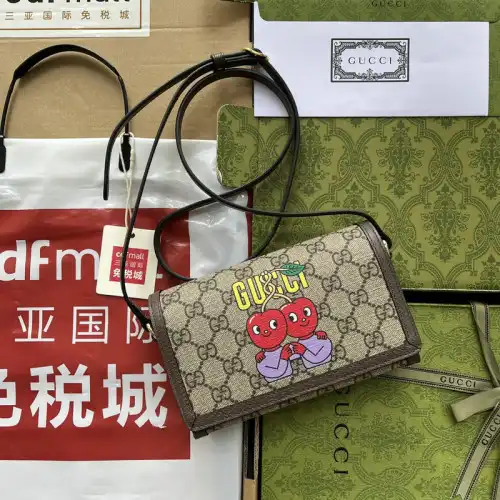 Fashionrepsfam ru Gucci Bag 2207YA0012