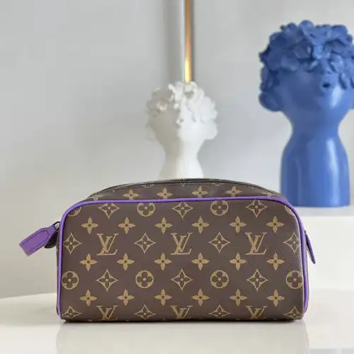 LV Bag 2207YA0022