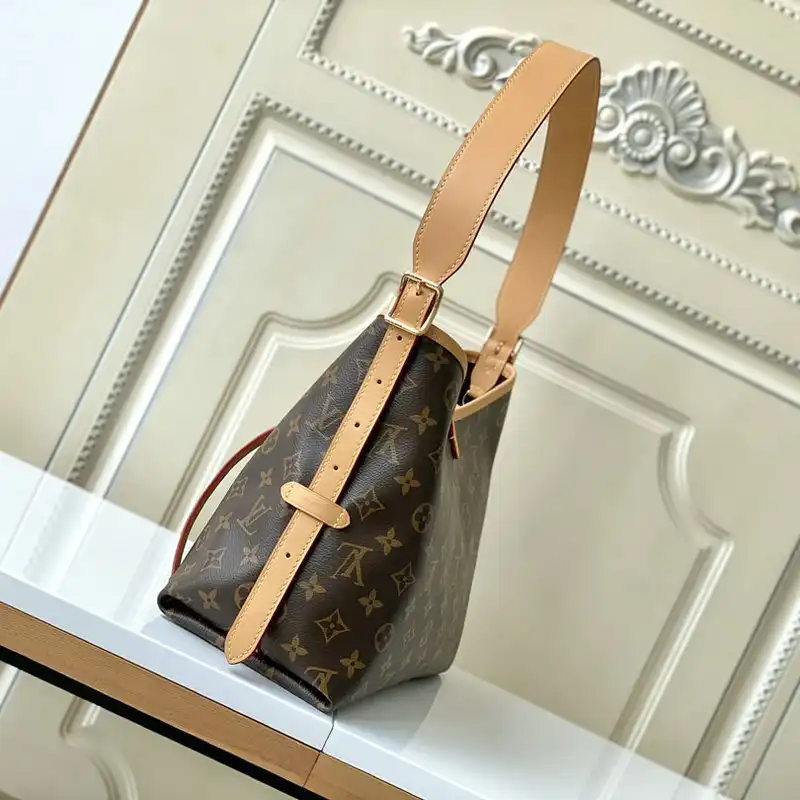 Fashionrep LV Bag 2207YA0030