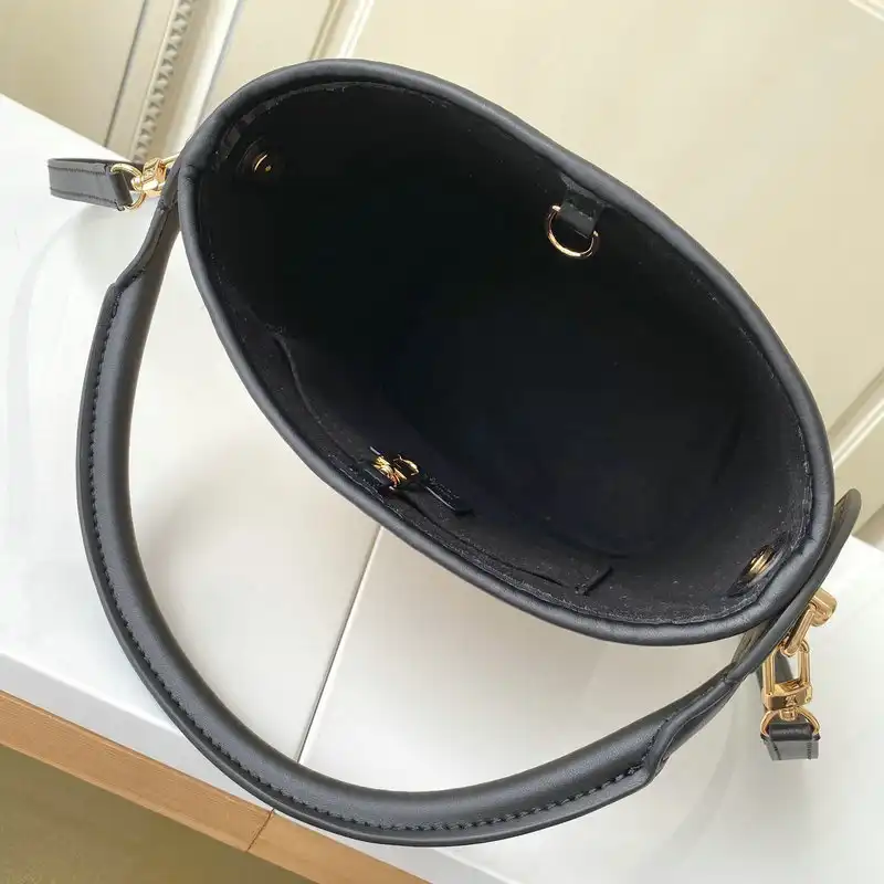 LV Bag 2207YA0035