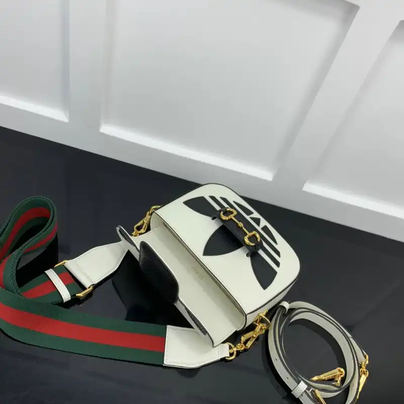 Gucci Bag 2207YA0038