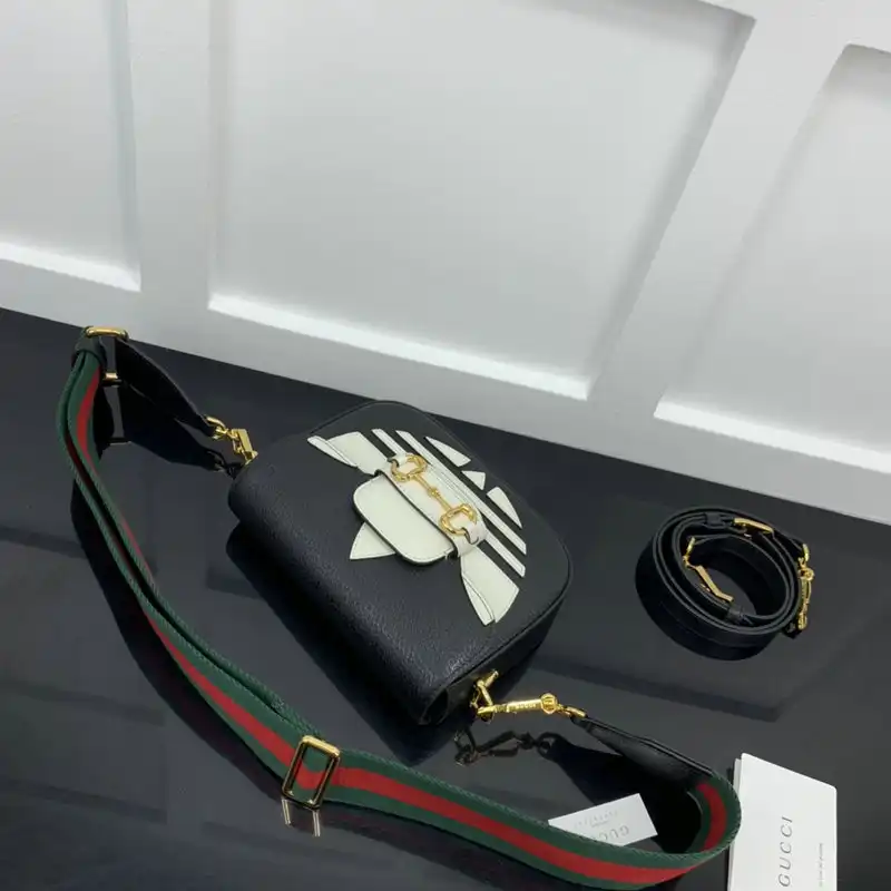 Gucci Bag 2207YA0039