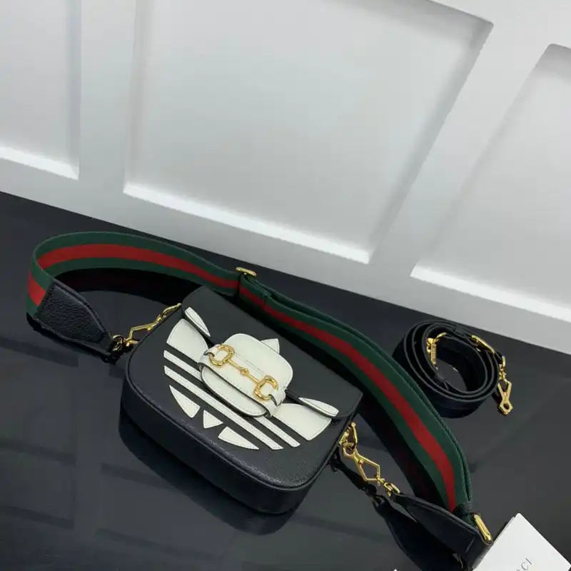 Gucci Bag 2207YA0039