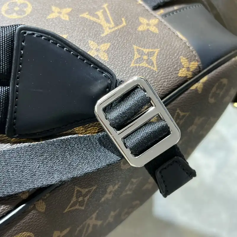 LV Bag 2207YA0045