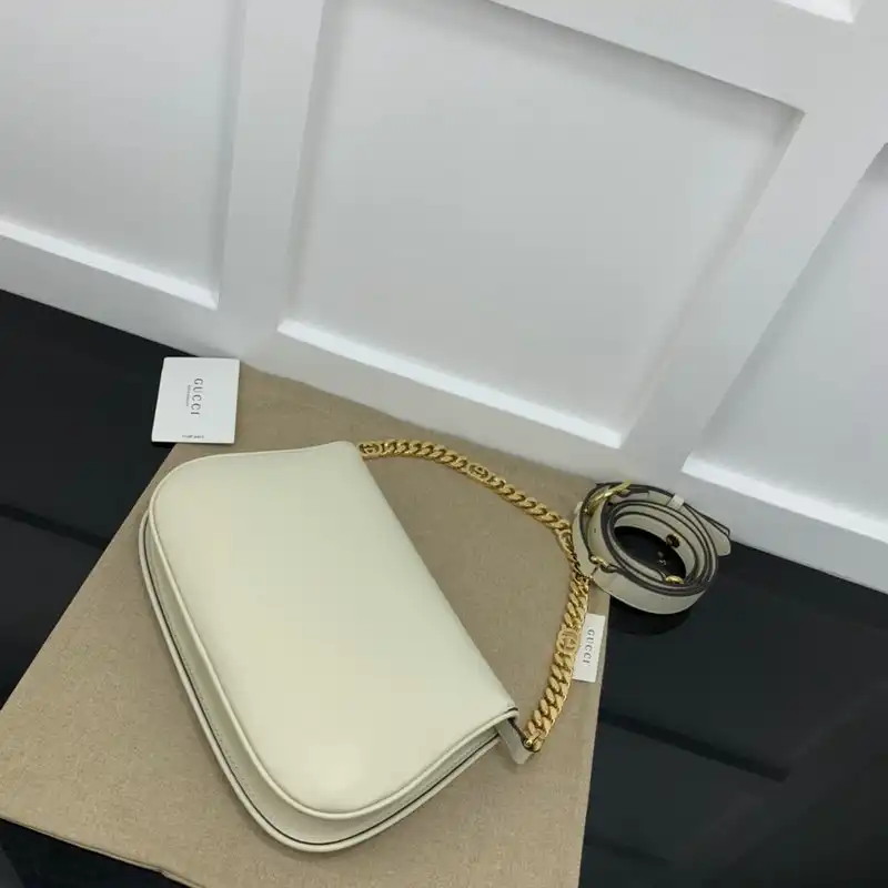 Gucci Bag 2207YA0053