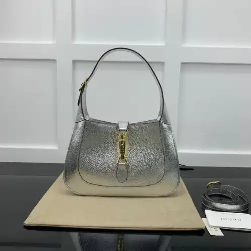 Gucci Bag 2207YA0070