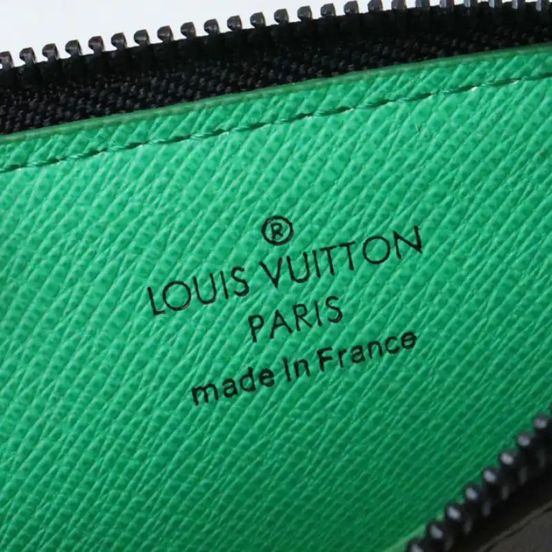 FASH LOUIS VUITTON Bag 2208DJ0002