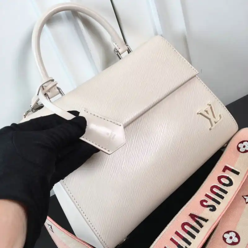 LV Bag 2208DJ0008