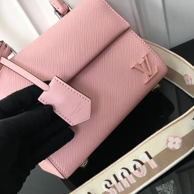 LV Bag 2208DJ0012