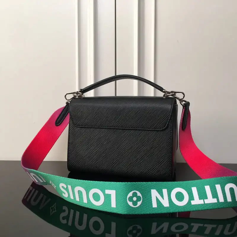 LV Bag 2208DJ0017