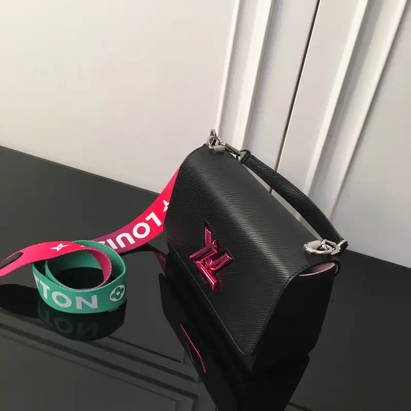 LV Bag 2208DJ0017