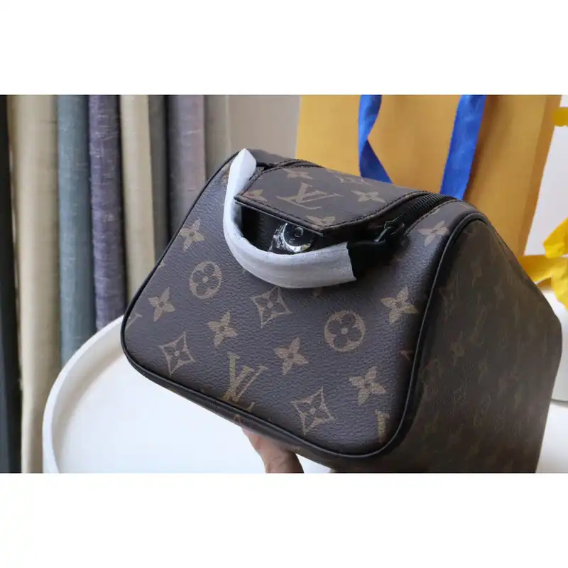 Fashionrepsfam ru LV Bag 2208DJ0041