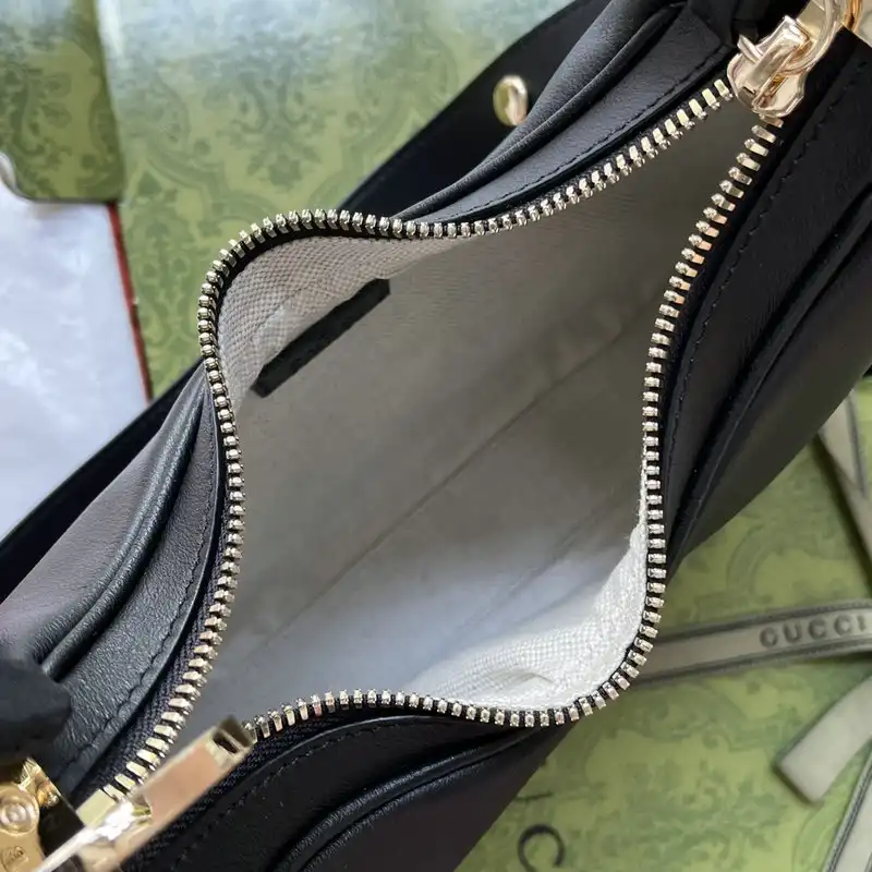 Cheap Gucci Bag 2208YA0009