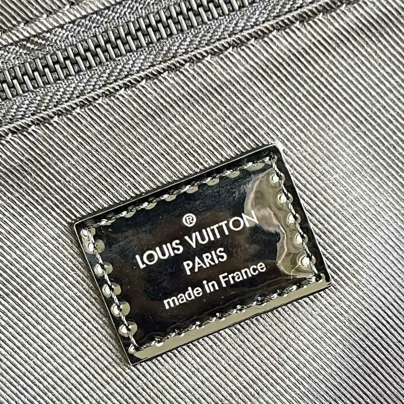 LV Bag 2208YA0012